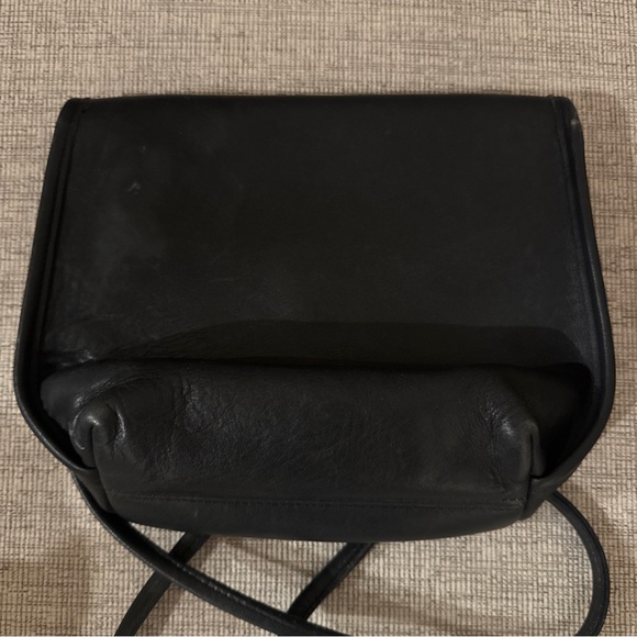 Vintage Coach Quincy Black Leather Crossbody Bag - Picture 14 of 16
